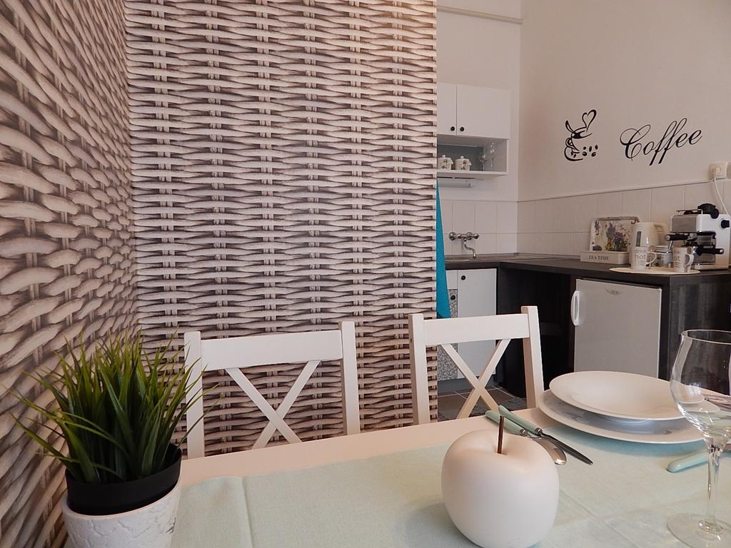 Ferencesek Apartman เปตช์ ภายนอก รูปภาพ